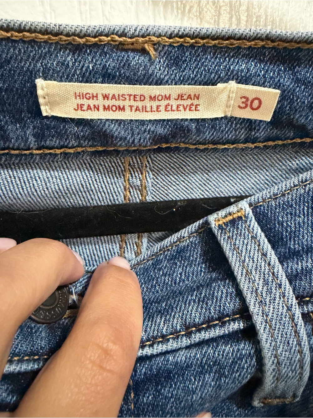 High-Waisted Mom Jeans in Medium Blue - Picture 2 of 4